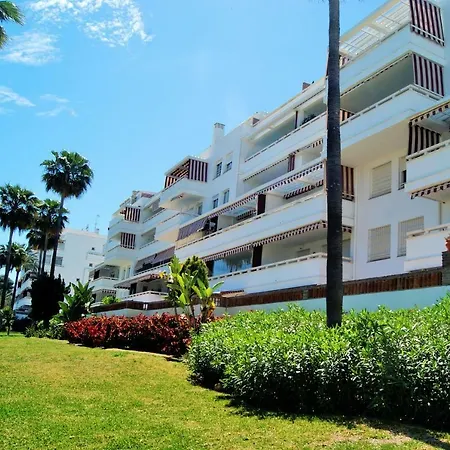 Espuma De Mar Apartment. Pool And Parking.torremolinos Apartment